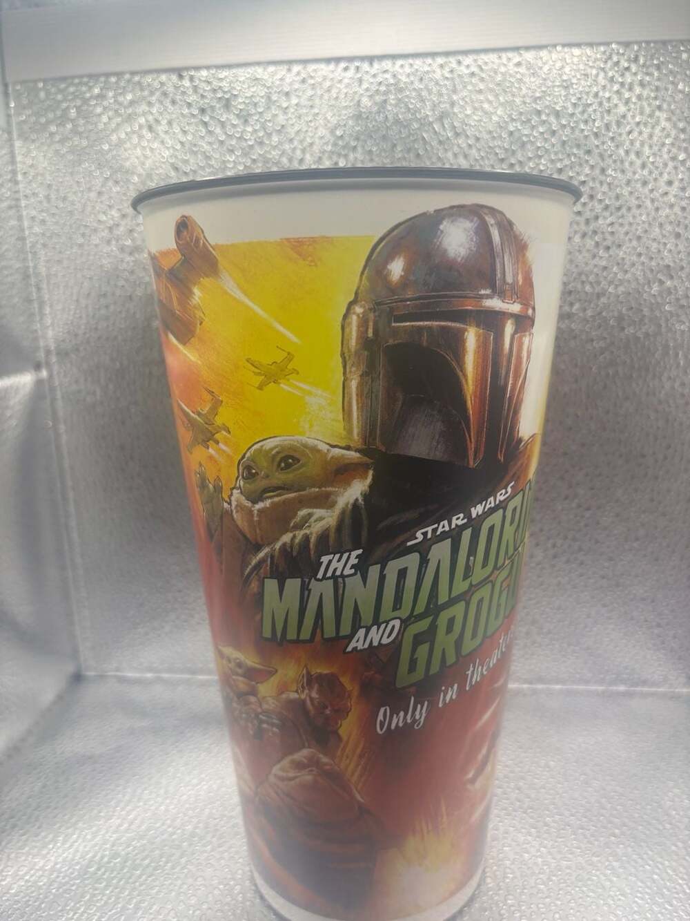 Star Wars The Mandalorian and Grogu Golden Link Plastic Cup